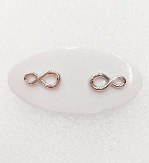 Orecchini in oro bianco a forma di infinito
