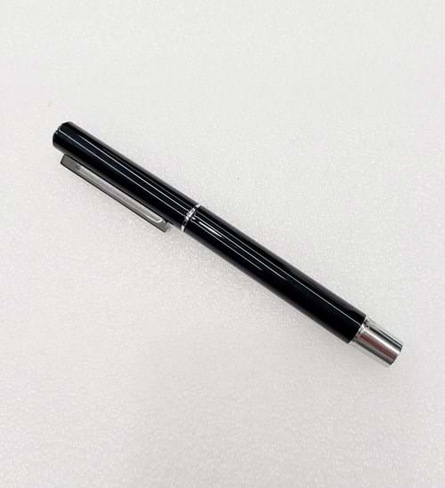 Per LUI: penna Morellato uomo di colore nero con inserti in acciaio